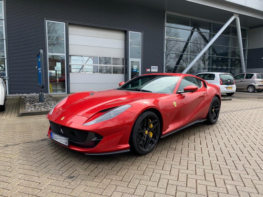 Ferrari_812_Superfast_1